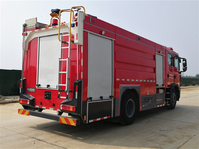 豪沃單橋泡沫消防車(8噸)圖片